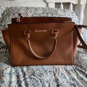 Michael Kors Selma Large Saffiano Satchel